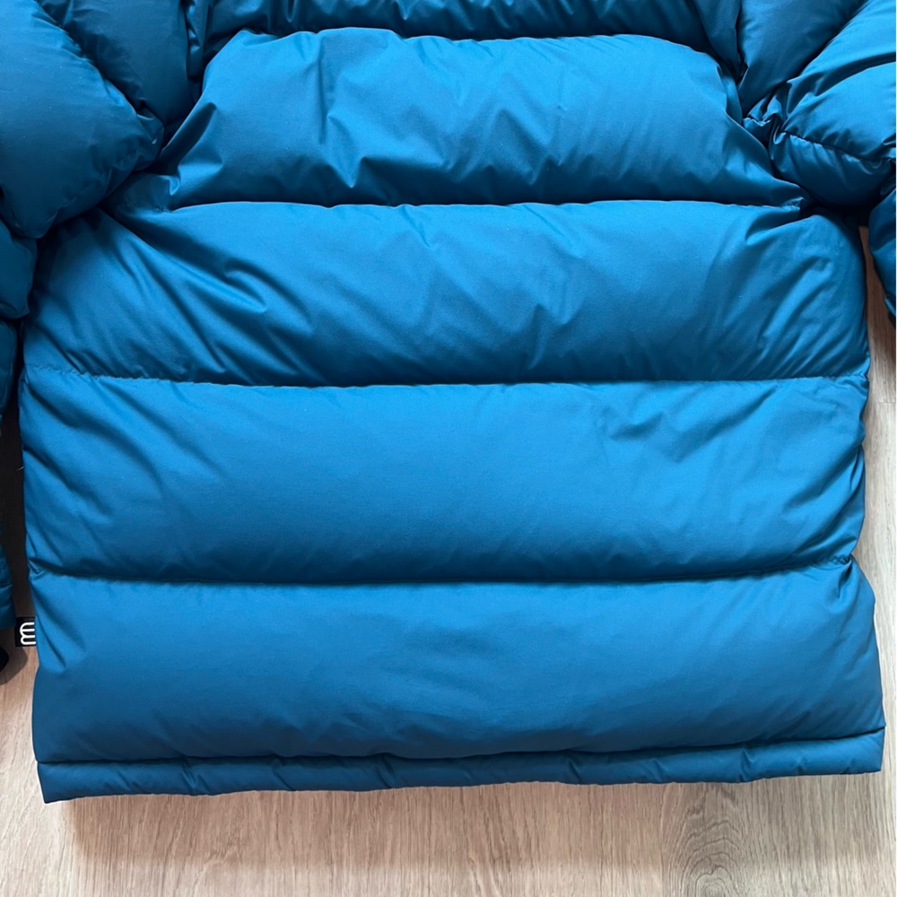 Aritzia TNA Super Puff Jacket Blue | Goose Down Puffer Coat - Picture 7 of 8